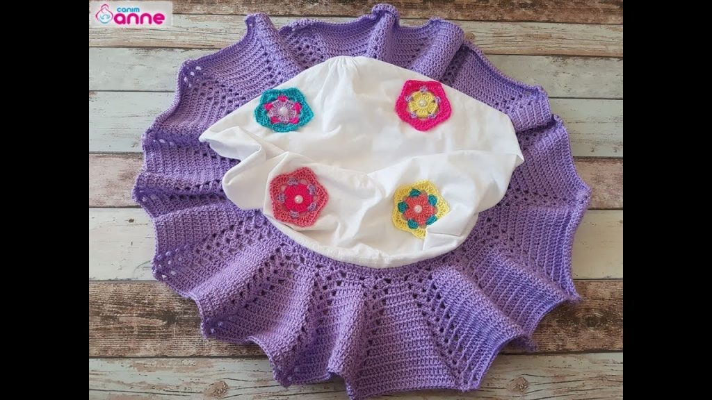 Tunic Production with T-shirt Business Ornament