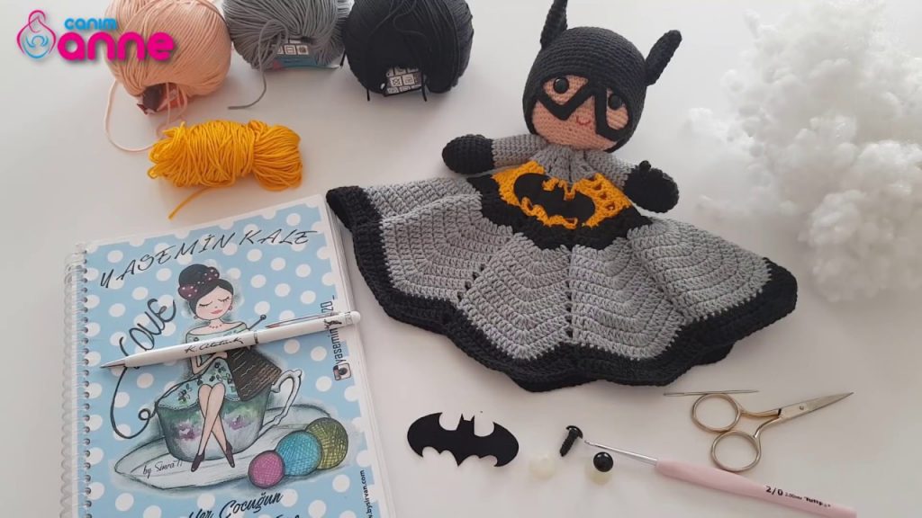Amigurumi Batman Sleeping Friend