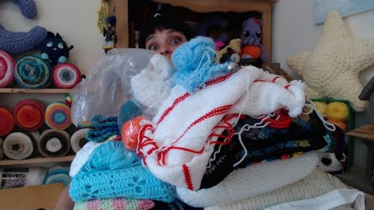 W.I.P.s – FINISH OR FLING?! – InStitches Family Crochet Party – Ep. 10