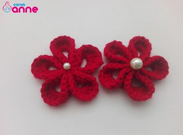Pearls Flower Booties Ornament Pattern for Free