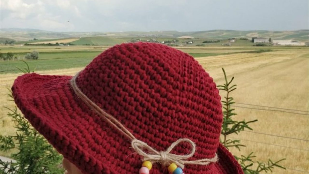 Crocheted Summer Hat Pattern