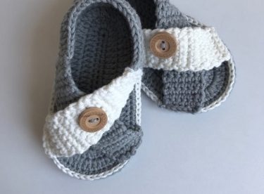 Diagonal Baby Booties Pattern for Free