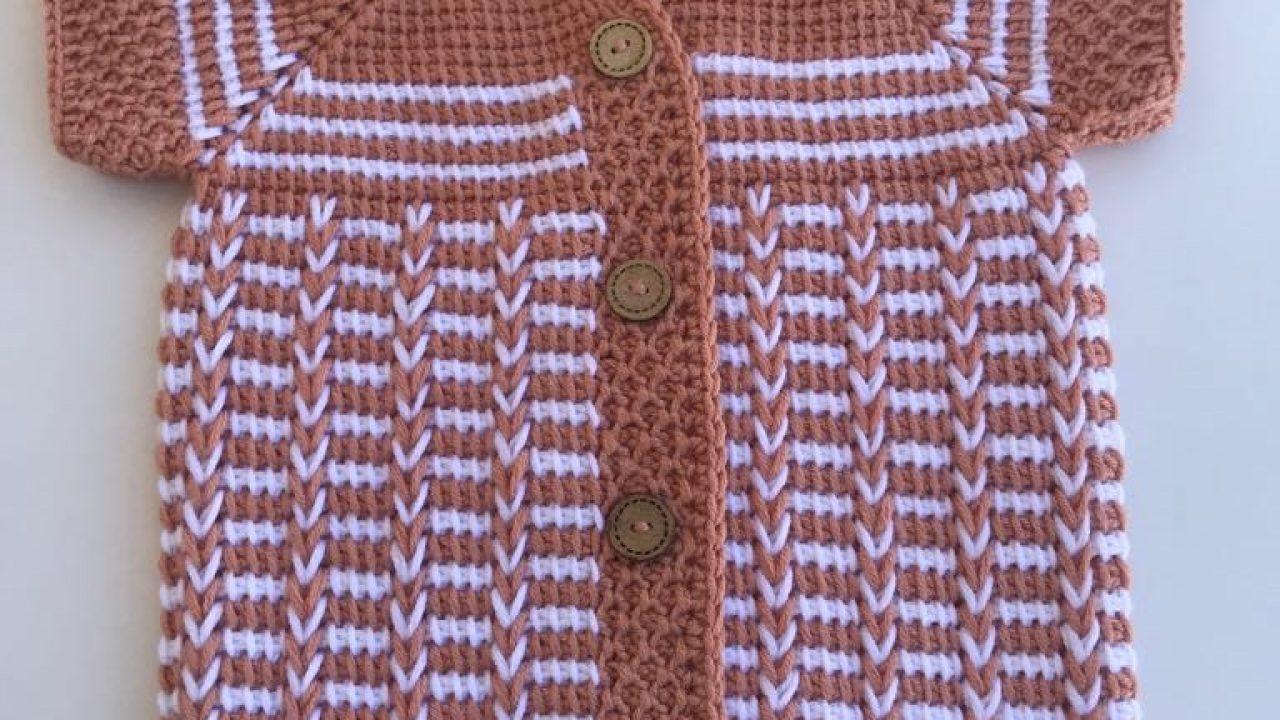Crow’s foot pattern baby vest for free